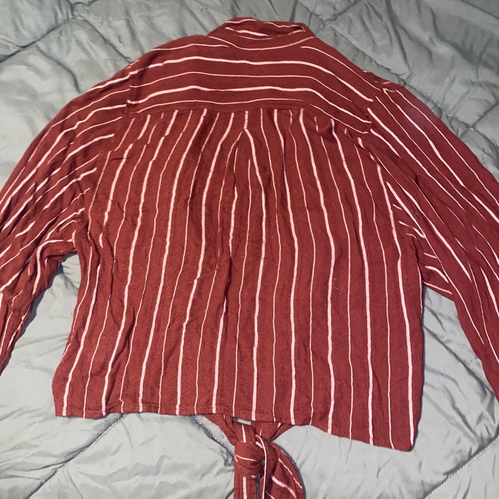 American Eagle Red Striped Button Down - image 7